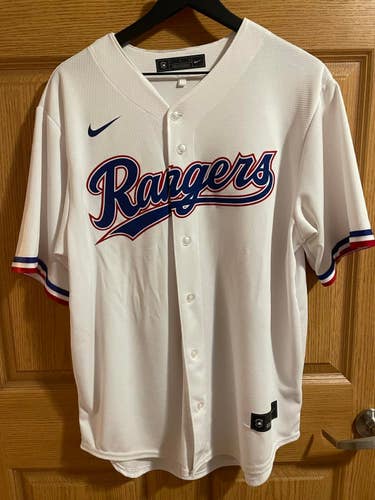 2 Large Texas Rangers Jersey