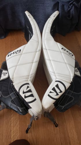 Warrior Ritual G4 Goalie 32" Int Leg Pads