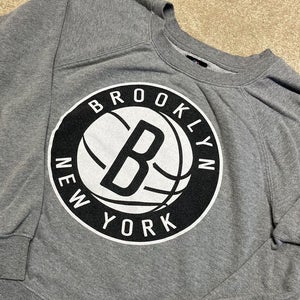 Brooklyn Nets Sweater Women Medium Adult Gray Pullover NBA Basketball