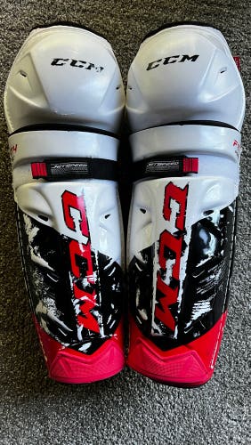 CCM  Jetspeed FT4 pro Shin Pads