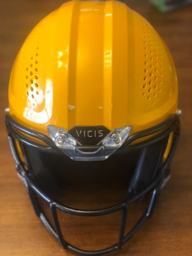 Vicis zero2 Football Helmet