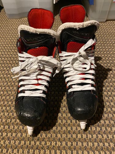 Senior Used Bauer Vapor X600 Hockey Skates Regular Width Size 6