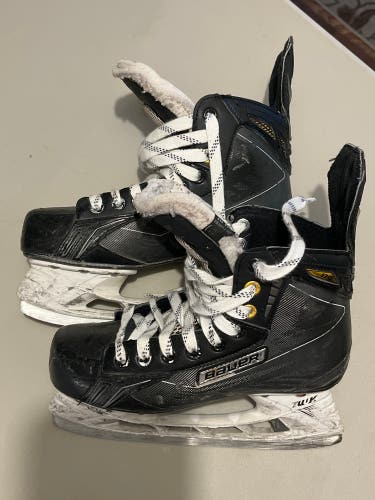 Bauer Extra Wide Width Size 4.5 Supreme 170 Hockey Skates