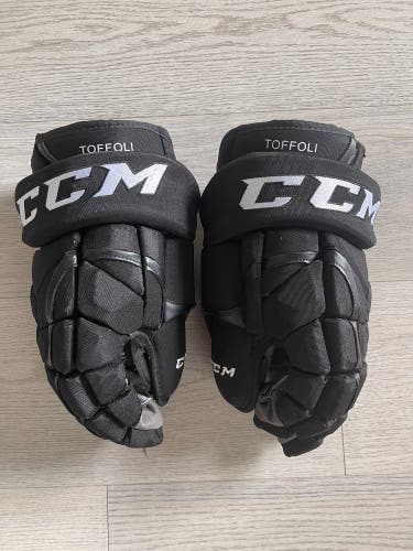 CCM 14" Gloves Pro stock
