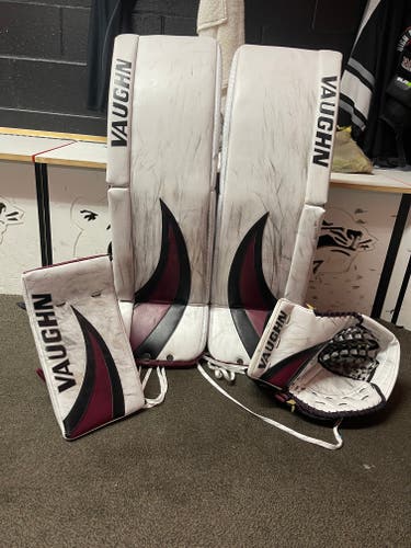 Used 36" Regular Vaughn Ventus SLR Goalie Full Set Pro Stock