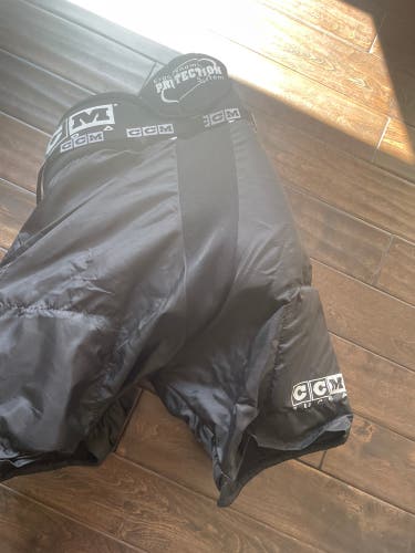 Senior Large CCM  Super Tacks Hockey Pants