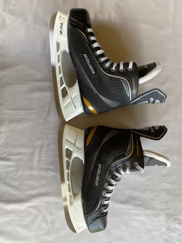 Senior Used Bauer Supreme Hockey Skates Regular Width Size 9.5