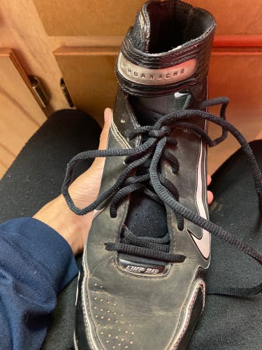 Black Adult Size 11 (Women's 12) Nike