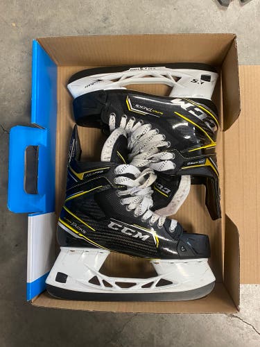 Used CCM Regular Width  Size 7 AS3 Pro Hockey Skates