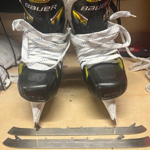 Used Bauer Regular Width  Size 7 Supreme 3S pro Hockey Goalie Skates