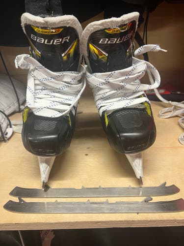 Used Bauer Regular Width  Size 7 Supreme 3S pro Hockey Goalie Skates