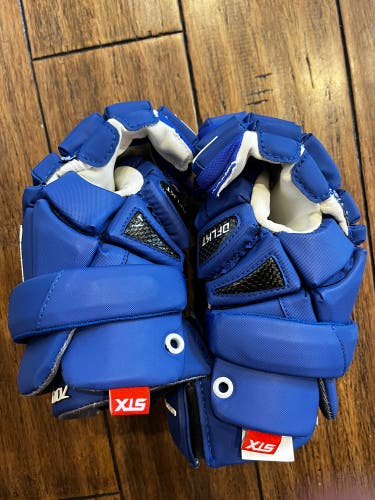 New Player's STX 13" Surgeon 700 Lacrosse Gloves