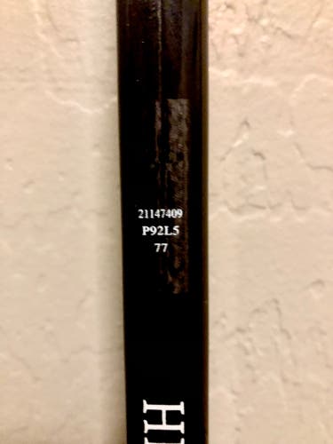 Custom - Senior Right Handed P92 Lie 5 - Vapor Hyperlite Hockey Stick