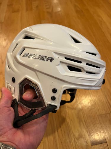 Bauer ReAkt 150 helmet