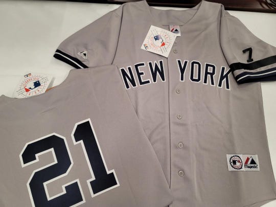 Majestic New York Yankees PAUL O'NEILL 1995 Baseball JERSEY GRAY w/#7 (Mantle)