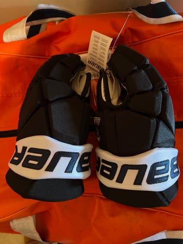 Bauer custom gloves