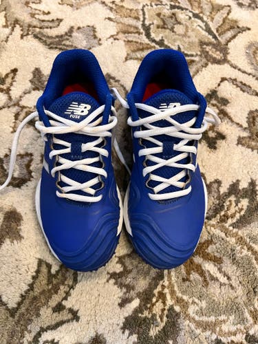 Like New Blue Adult Used Size 4.0 (Women's 5.0) New Balance Turf Cleats