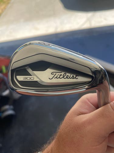 MENS Right Handed Stiff Flex Steel Shaft T300 Iron Set