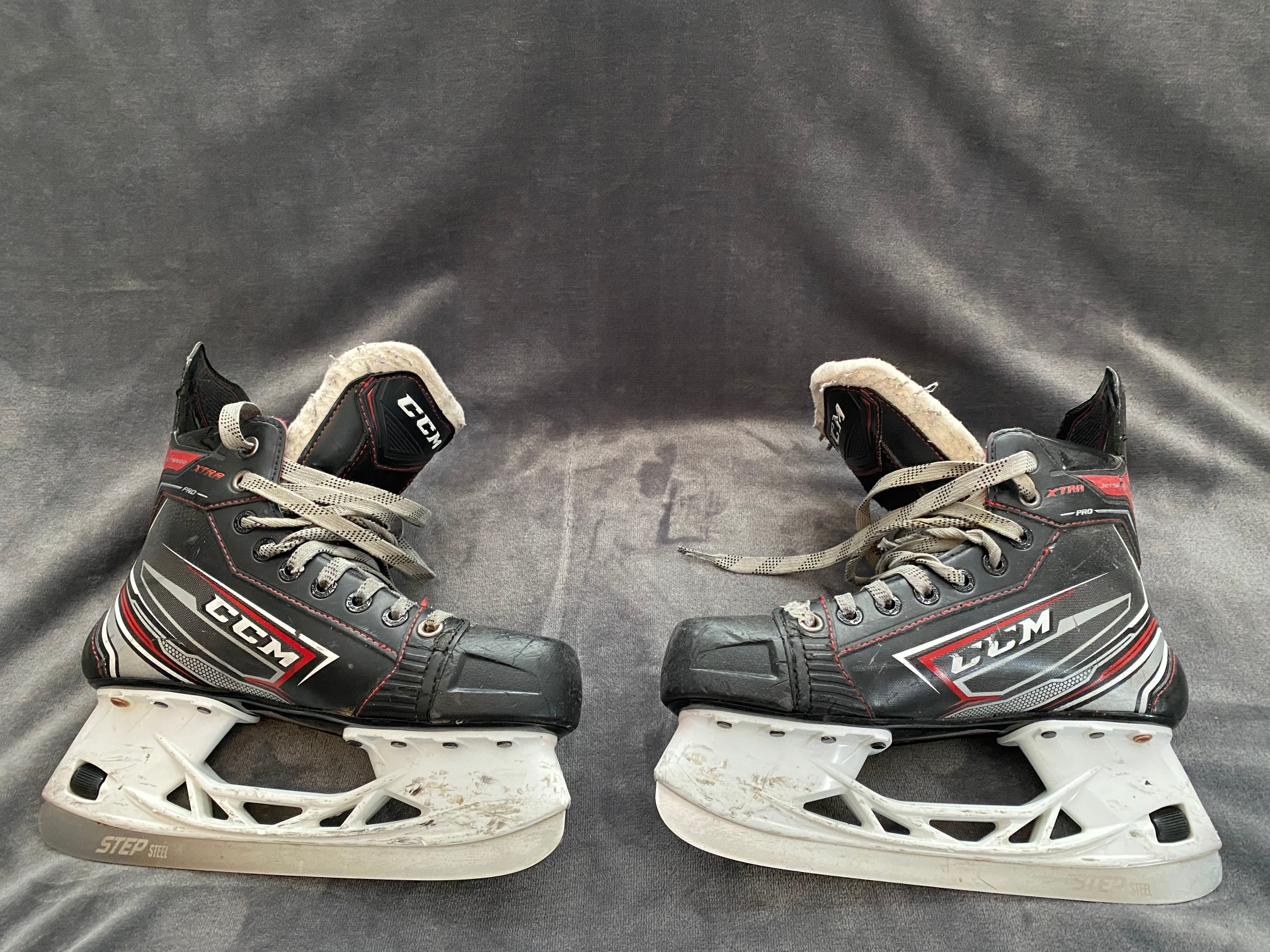 Used CCM JetSpeed XTRA PRO Hockey Skates Size 5.5 with with STEP STEEL blades
