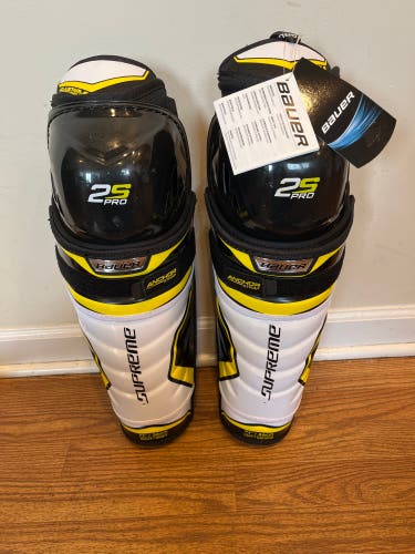 Brand New 14 Inch Bauer Pro Stock Supreme 2S Pro Shin Pads