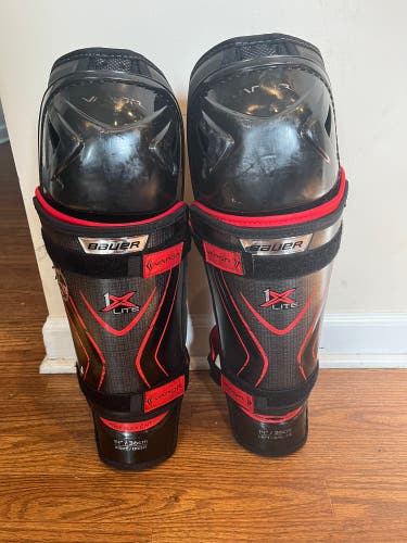 Slightly Used 14” Bauer Pro Stock Vapor 1X Lite Shin Pads