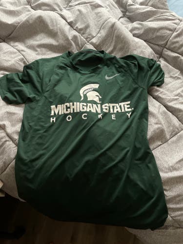 Green Used Large Nike Shirt