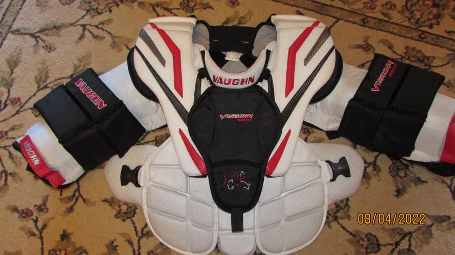 Used Large Vaughn Vision 9200 Goalie Chest Protector