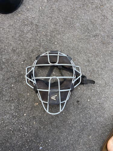 Easton Catchers Mask and Skull Cap