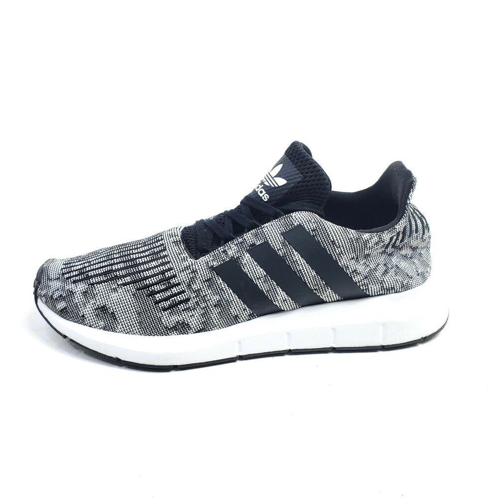 Adidas Shoes Mens Swift Run Size 9 