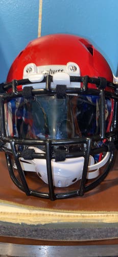 Schutt Vengeance Pro LTD