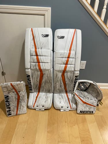 35" Regular Pro Stock V9 Pro Carbon Goalie Full Set