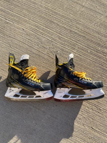 Used CCM Regular Width Pro Stock Size 11 Super Tacks Hockey Skates