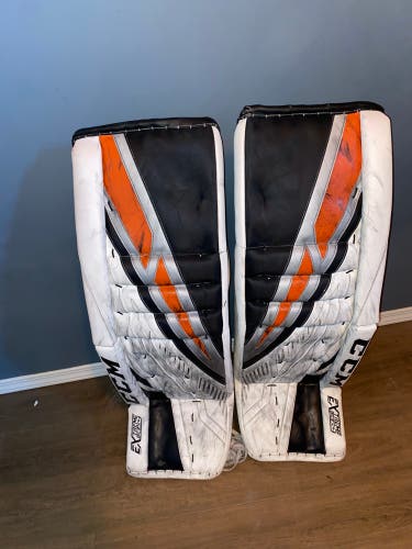 Used 35" CCM Extreme Flex 4 Goalie Leg Pads