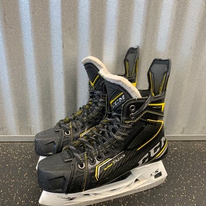 Used CCM Regular Width Size 6.5 Tacks Vector Pro Hockey Skates