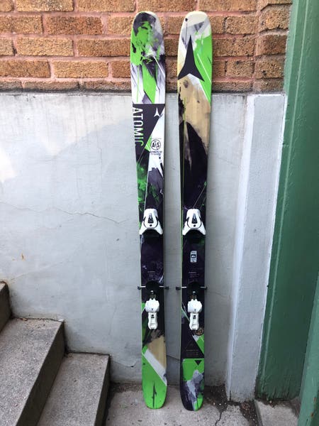Atomic Automatic 102 172cm with Atomic 12 Bindings | SidelineSwap