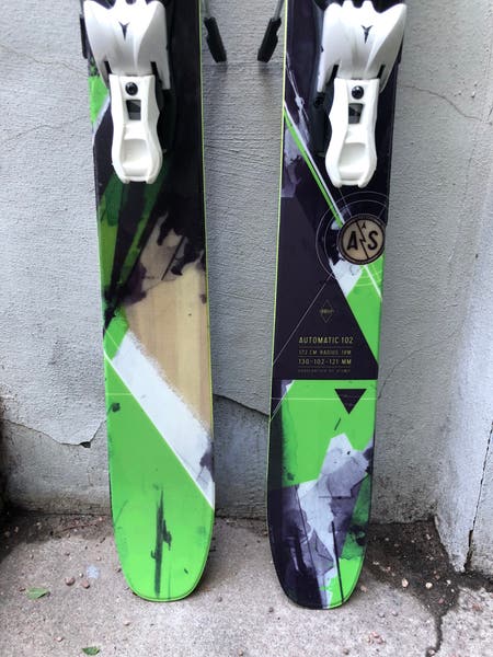 Atomic Automatic 102 172cm with Atomic 12 Bindings | SidelineSwap