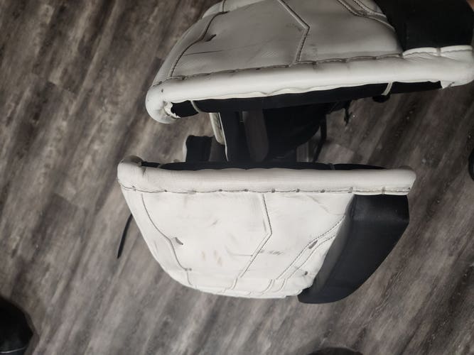 Used 34" CCM Extreme Flex lll Goalie Leg Pads