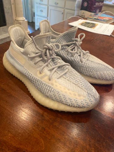 White BARELY Used Size Men's 10.5 (W 11.5) 100%  Authentic Adidas Yeezy Shoes