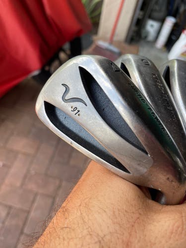 Woman’s Turbo Power 4 Pc Iron Set In Right Handed