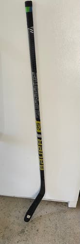 Intermediate Used Right Handed Bauer Supreme 2S Team Hockey Stick P88