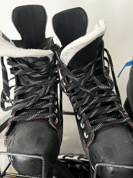 Used Bauer Regular Width Size 8 Vapor X Hockey Skates