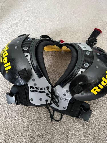 Youth XS Riddell XForce Shoulder Pads