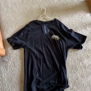 New Vanderbilt Natty Champs Medium  Shirt