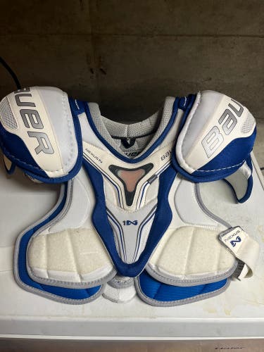 Senior Small Bauer  Nexus 1N Shoulder Pads