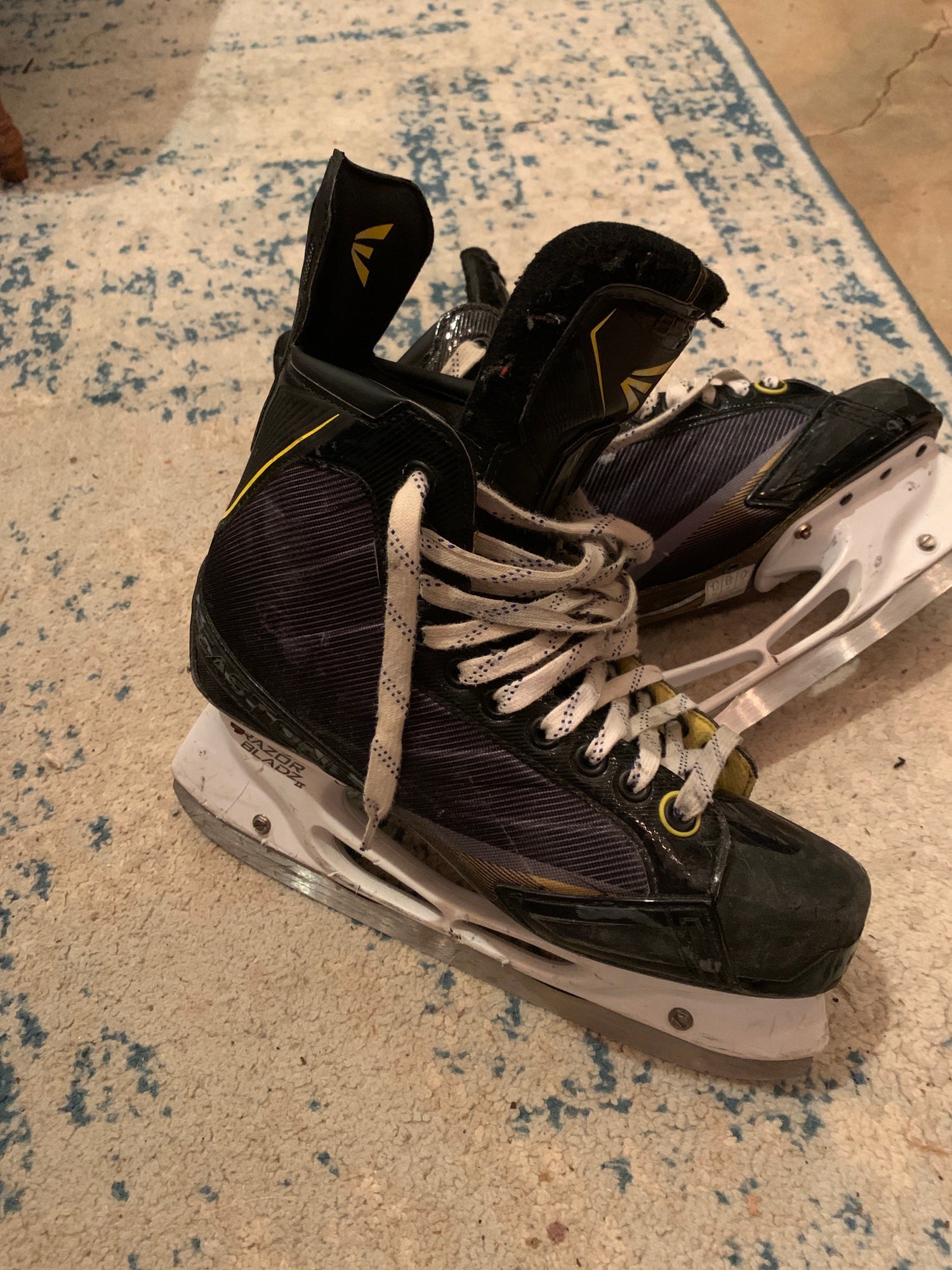 Easton Stealth 85S Hockey Skates for sale