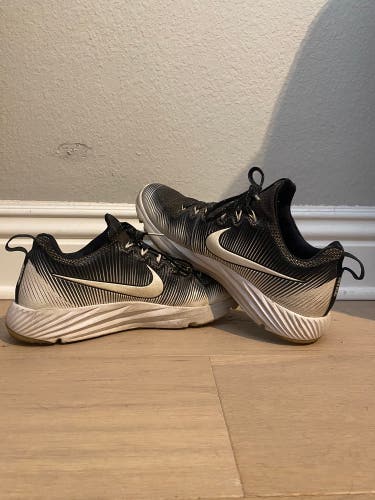 Black Used Size Men's 10.5 (W 11.5) Nike Shoes