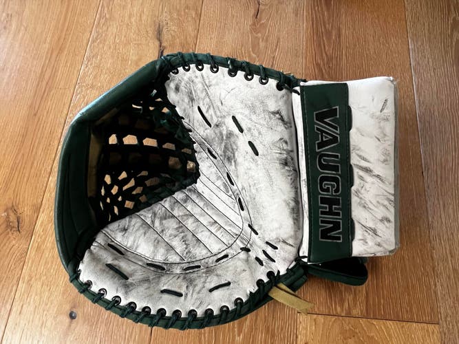 Vaughn V5 Glove and SLR Blocker
