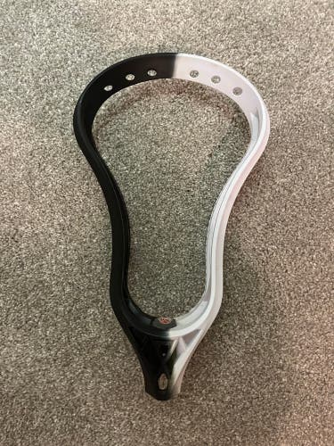BN Signature Contract Lacrosse Head White/ Black