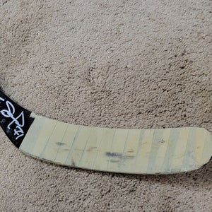 EVGENI MALKIN 10'11 Signed Pittsburgh Penguins EQ50 Game Used Hockey Stick