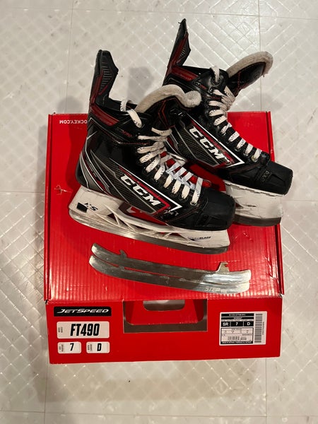 CCM JetSpeed FT490 Hockey Skates With 2 Sets Of STEP STEEL. FREE SHIPPING